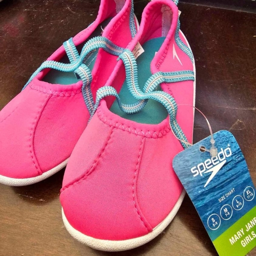 New Girls Speedo Swim Shoes Size 9/10